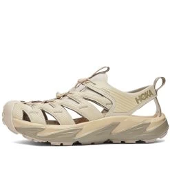 Discover Hoka One One's Fashion Footwear -Discover Hoka One One's Fashion Footwear 02 02 2023 JA 1123112 SSDD 2 1