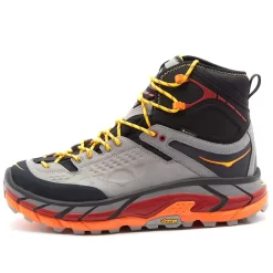 Discover Hoka One One's Fashion Footwear -Discover Hoka One One's Fashion Footwear 15 02 2023 JC 1129958 BCPPP 2 1