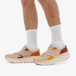 HOKA ONE ONE Bondi L Suede 11 HOKA ONE ONE Bondi L Suede -Discover Hoka One One's Fashion Footwear 27 09 2022 jc 1124631 ssdm m6